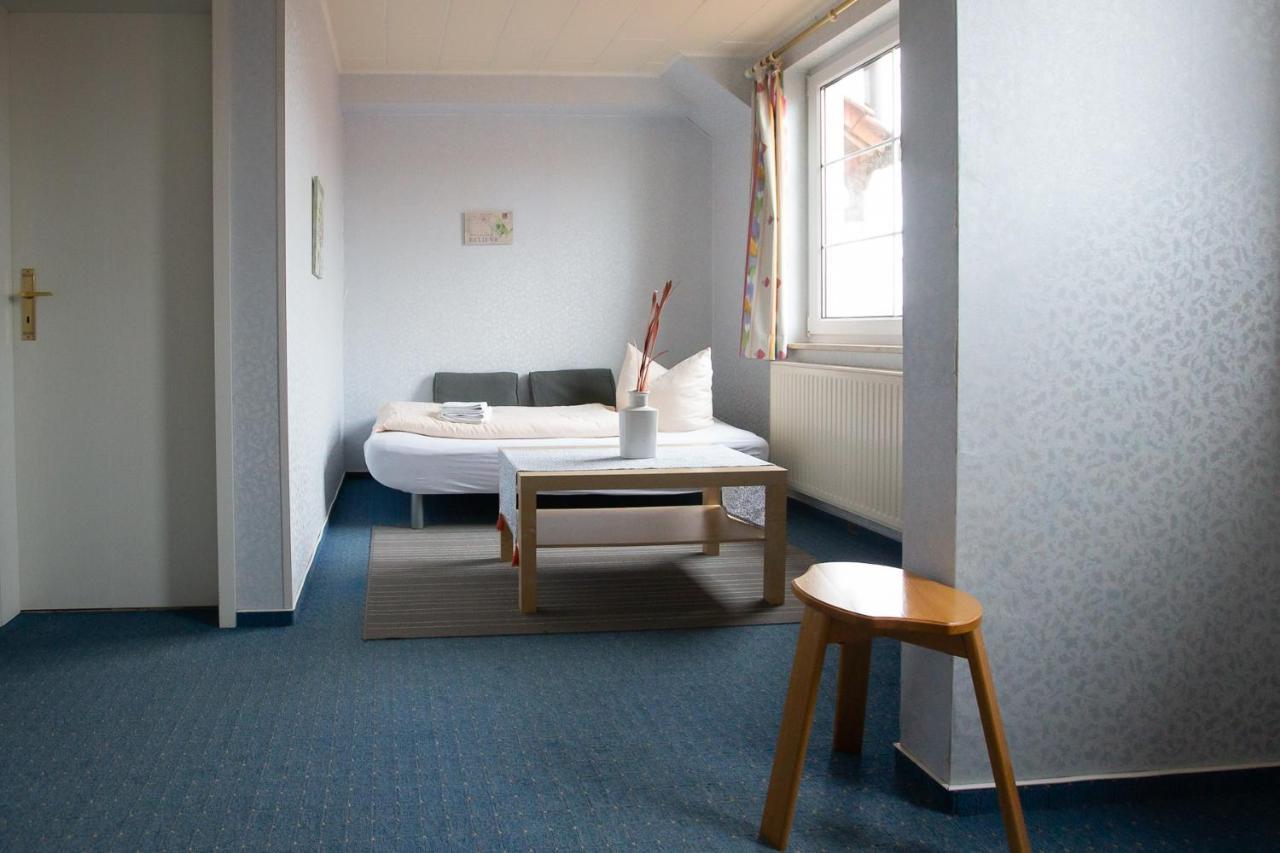 Dolgesheim Hotel Schlosshof מראה חיצוני תמונה